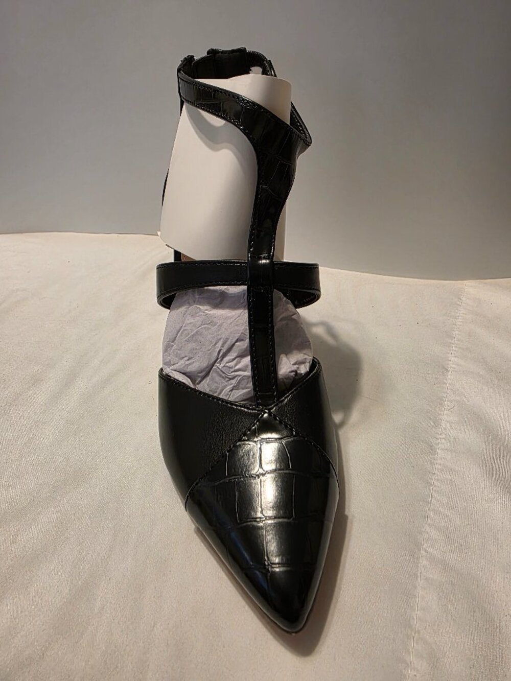 Juanyuan Womens Pointed Toe High Heels Black Pumps Size 5 Stiletto